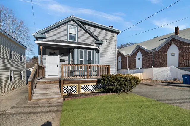 $439,000 | 76 Main Street, Blackstone, MA 01504