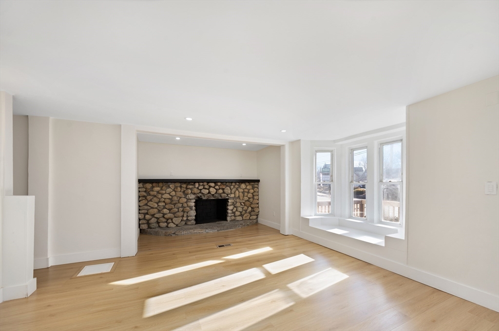 76 Main Street Blackstone, MA 01504 - Photo 6 of 21