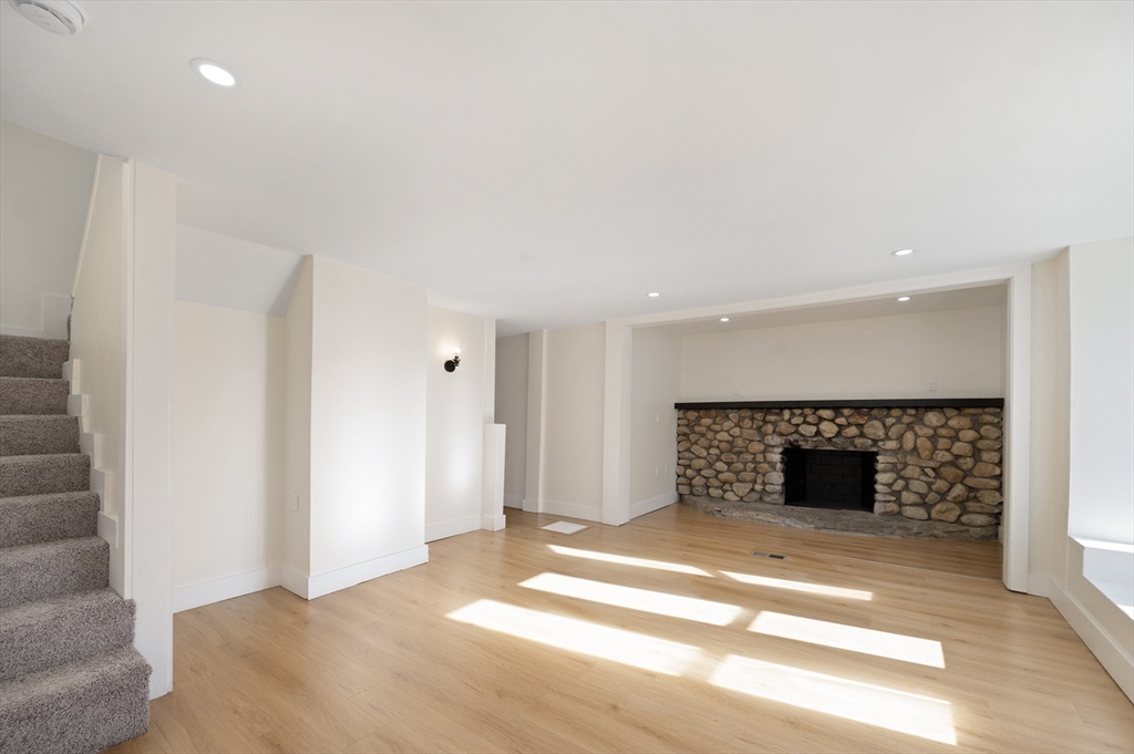 76 Main Street Blackstone, MA 01504 - Photo 8 of 21