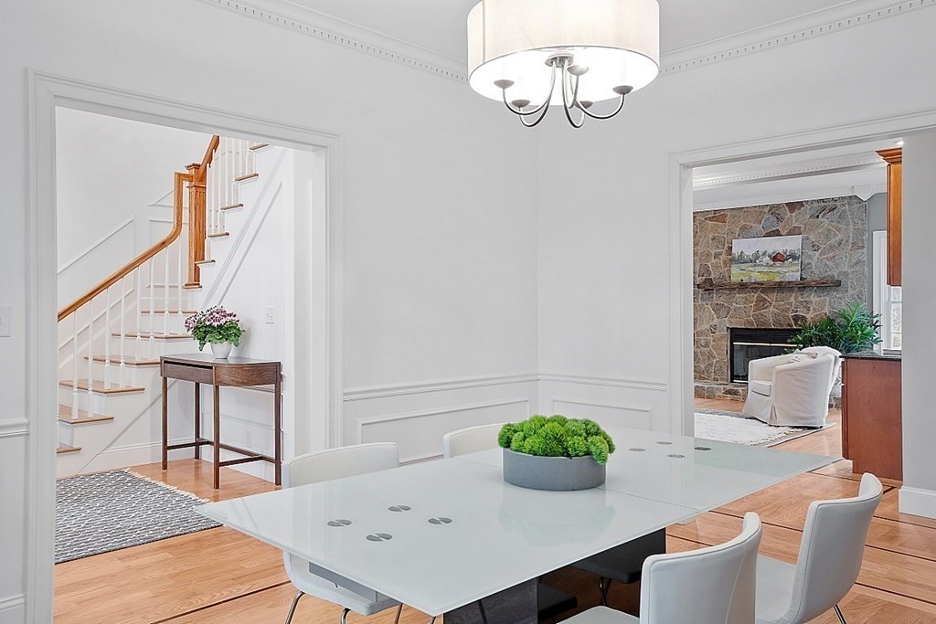 8 Reiling Pond Road Lincoln, MA 01773 - Photo 11 of 35