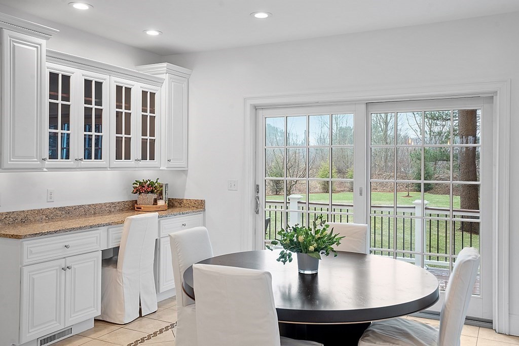 8 Reiling Pond Road Lincoln, MA 01773 - Photo 14 of 35