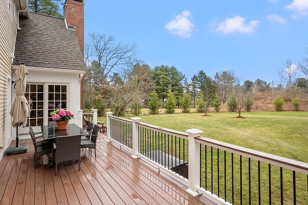 8 Reiling Pond Road Lincoln, MA 01773 - Photo 2 of 35