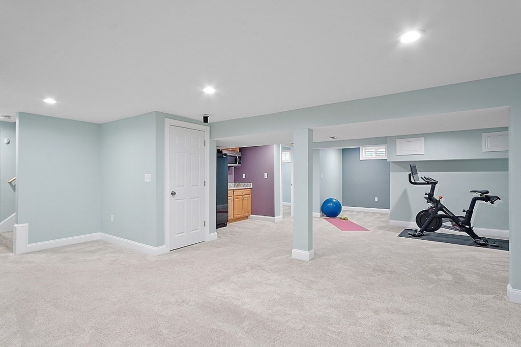 8 Reiling Pond Road Lincoln, MA 01773 - Photo 28 of 35