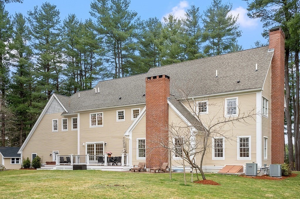 8 Reiling Pond Road Lincoln, MA 01773 - Photo 31 of 35