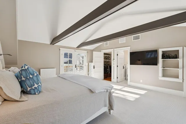 $1,895,000 | 263 Foreside Road, Falmouth, ME 04105