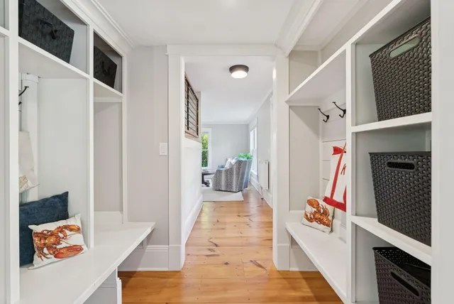 $1,895,000 | 263 Foreside Road, Falmouth, ME 04105