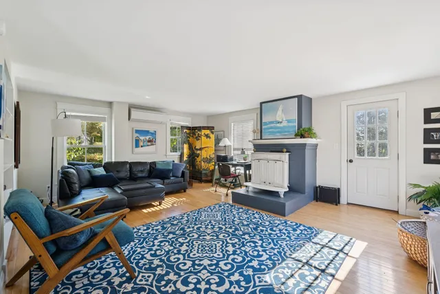 $1,895,000 | 263 Foreside Road, Falmouth, ME 04105