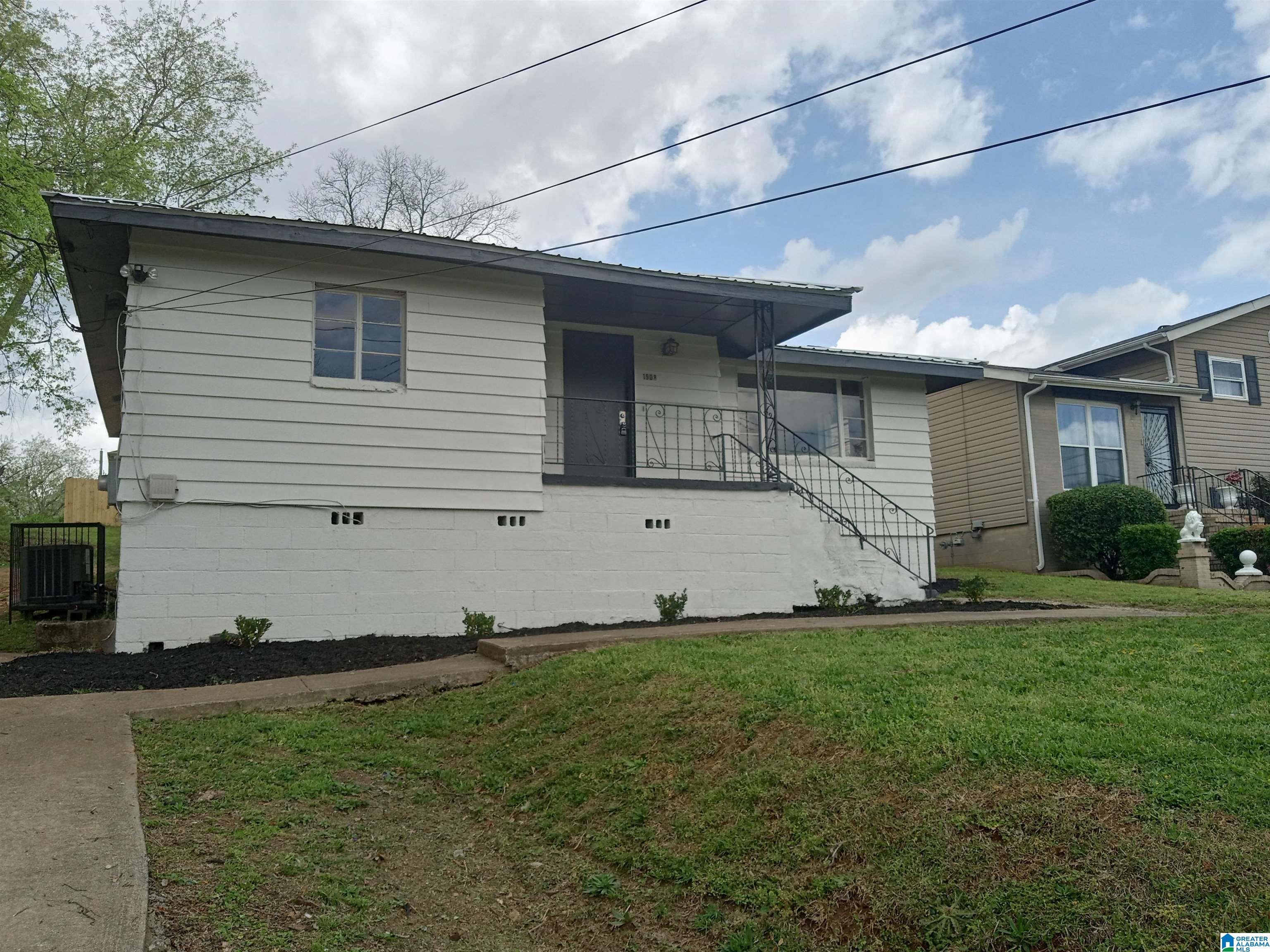 1908 14th Place Southwest Birmingham, AL 35211 - Photo 2 of 28
