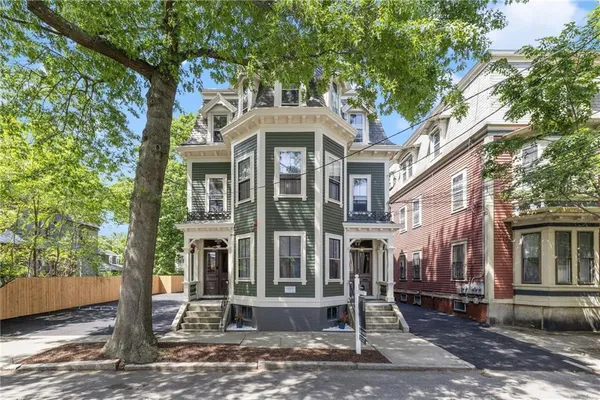$299,000 | 43 Chapin Avenue, Unit 3, Providence, RI 02909