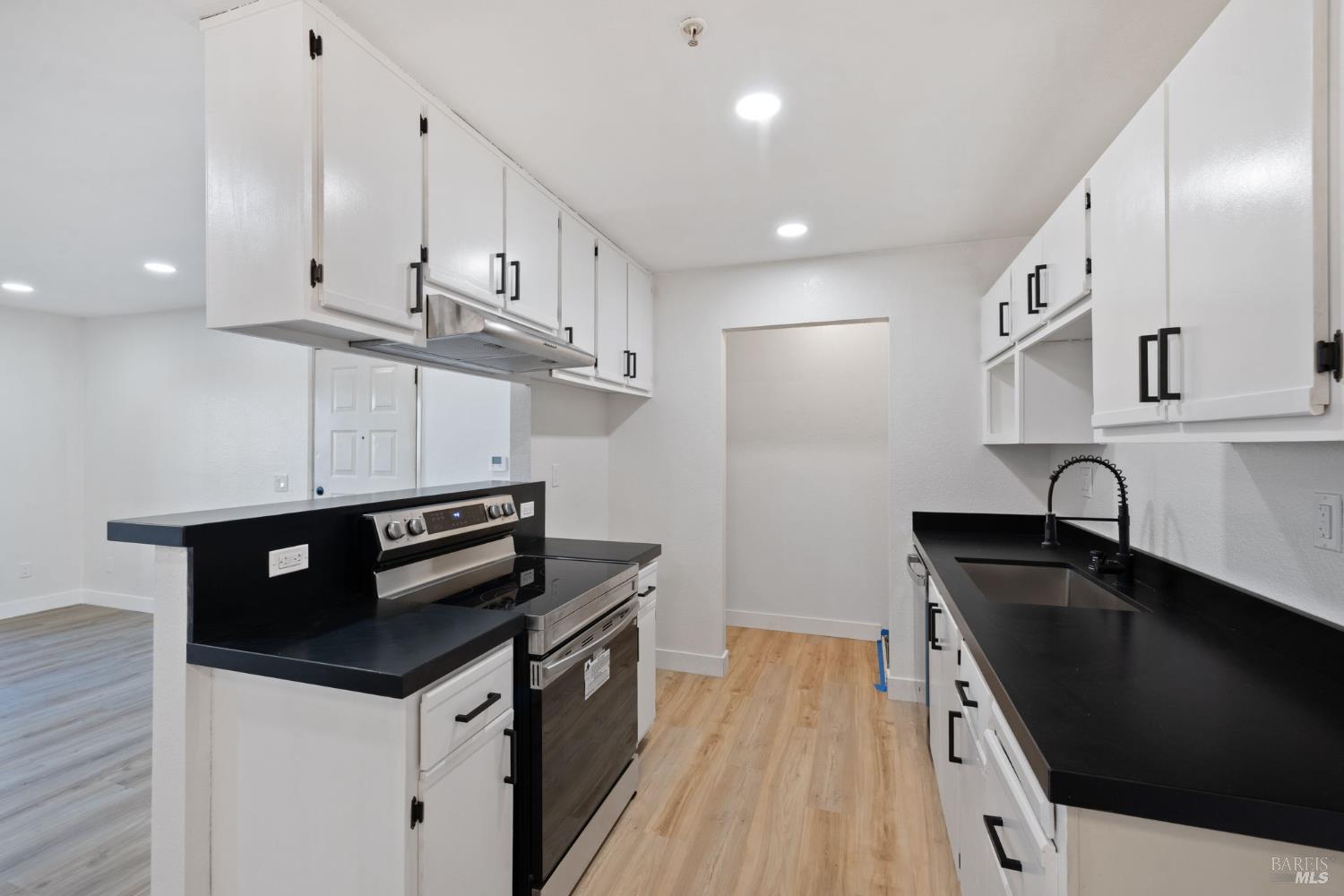 8201 Camino Colegio, Unit 74 Rohnert Park, CA 94928 - Photo 14 of 35