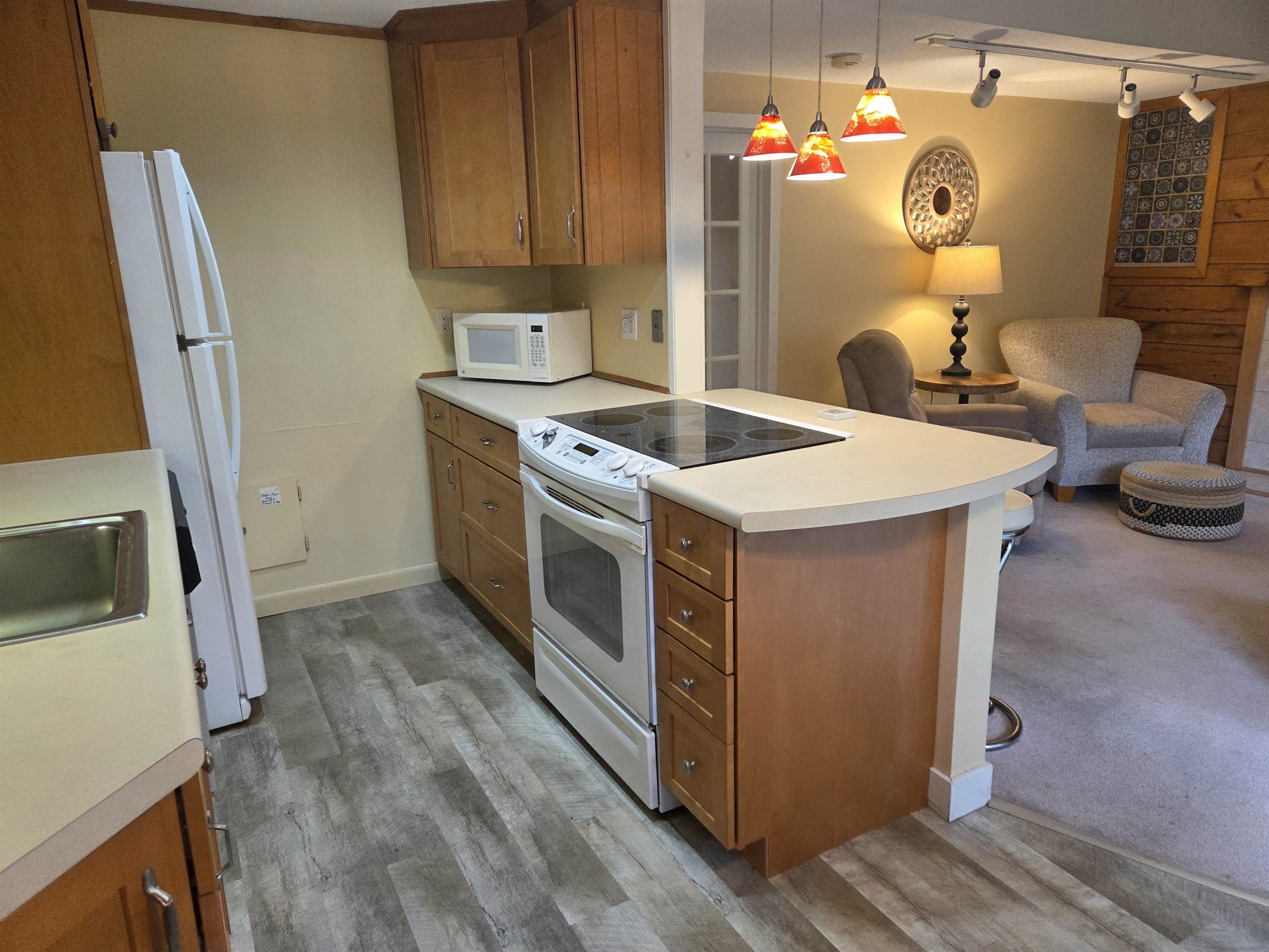 15 Overlook Road, Unit 2 Campton, NH 03223 - Photo 16 of 47