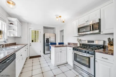 $539,900 | 130 Jean Terrace, Union, NJ 07083