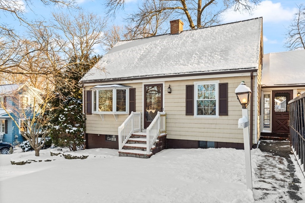 88 Wescroft Road Reading, MA 01867 - Photo 1 of 20 Gallery Image 1