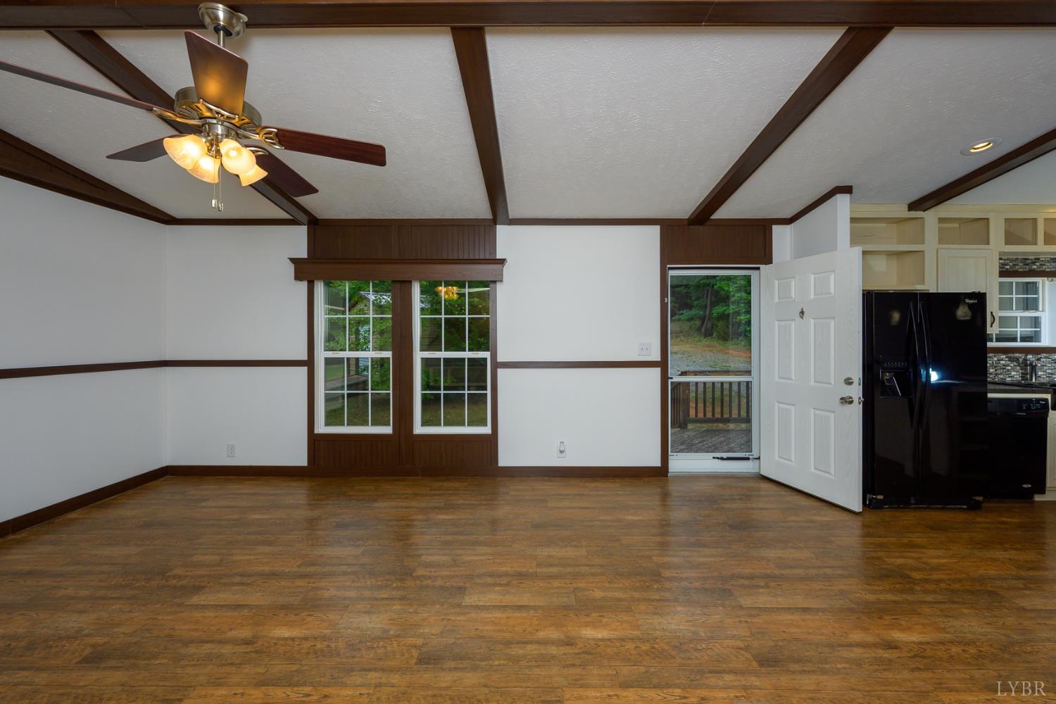 841 Mercury Road Gretna, VA 24557 - Photo 11 of 38
