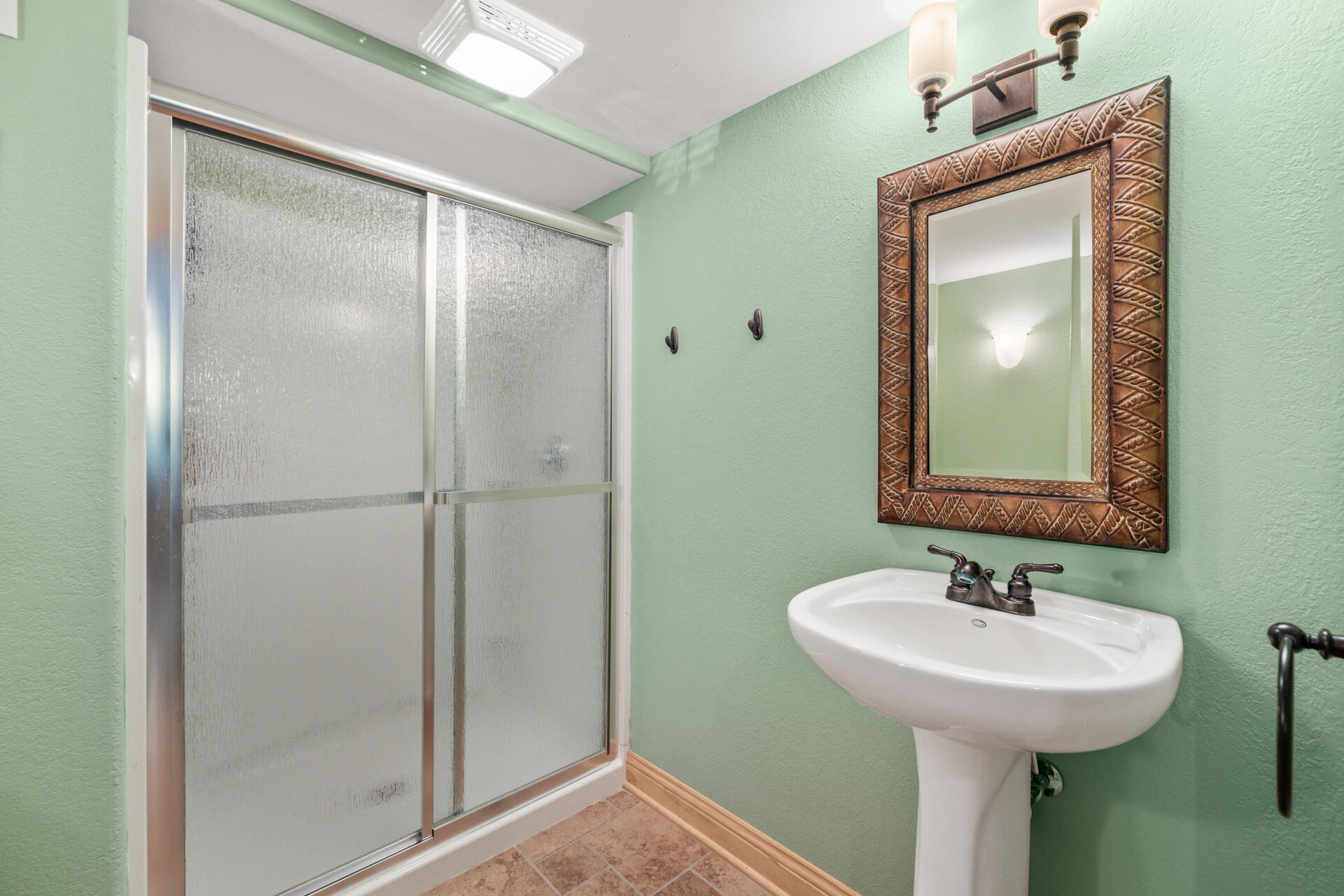 4664 Fontana Road Slinger, WI 53086 - Photo 53 of 54 34-Interior_4664 Fontana Rd