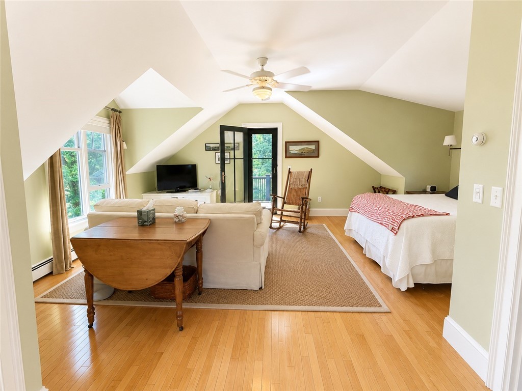 41 Calvert Place Jamestown, RI 02835 - Photo 17 of 23 Spacious Primary Option Two