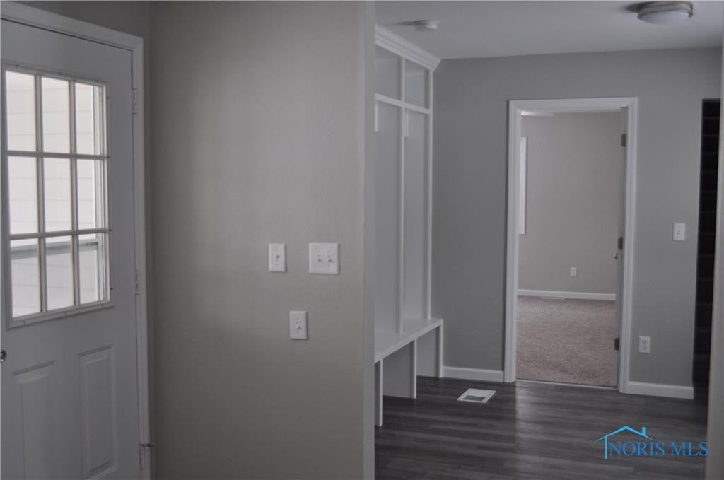 303 North Wynn Road Oregon, OH 43616 - Photo 15 of 29 Gallery Image 15