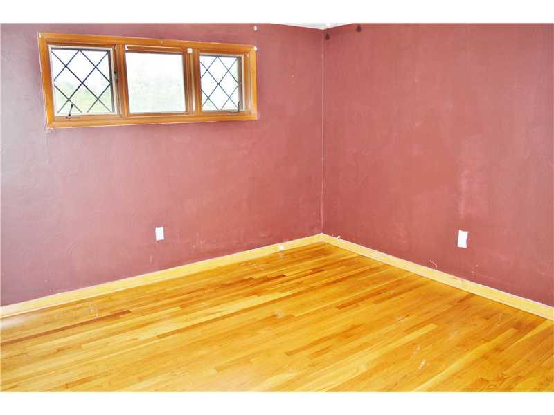 1248 Anderson Road Pittsburgh, PA 15209 - Photo 13 of 25 Master Bedroom.