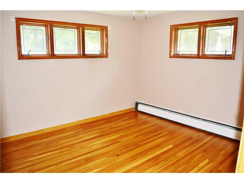 1248 Anderson Road Pittsburgh, PA 15209 - Photo 15 of 25 Bedroom.