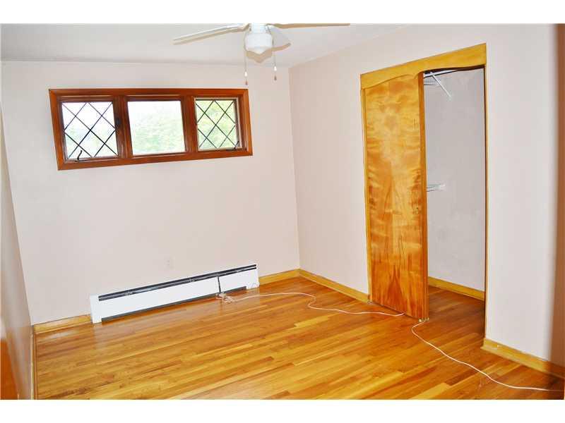 1248 Anderson Road Pittsburgh, PA 15209 - Photo 16 of 25 Bedroom.