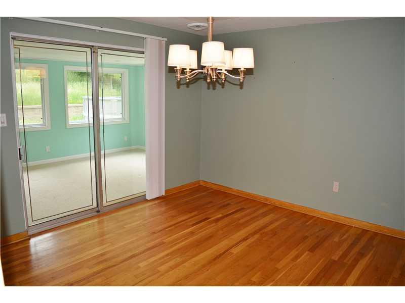 1248 Anderson Road Pittsburgh, PA 15209 - Photo 3 of 25 Dining Room.