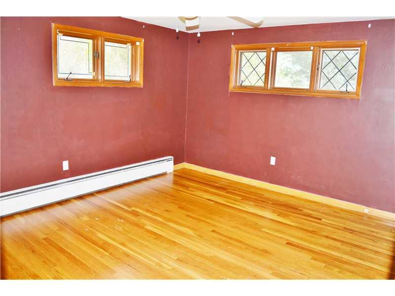 1248 Anderson Road Pittsburgh, PA 15209 - Photo 5 of 25 Master Bedroom.