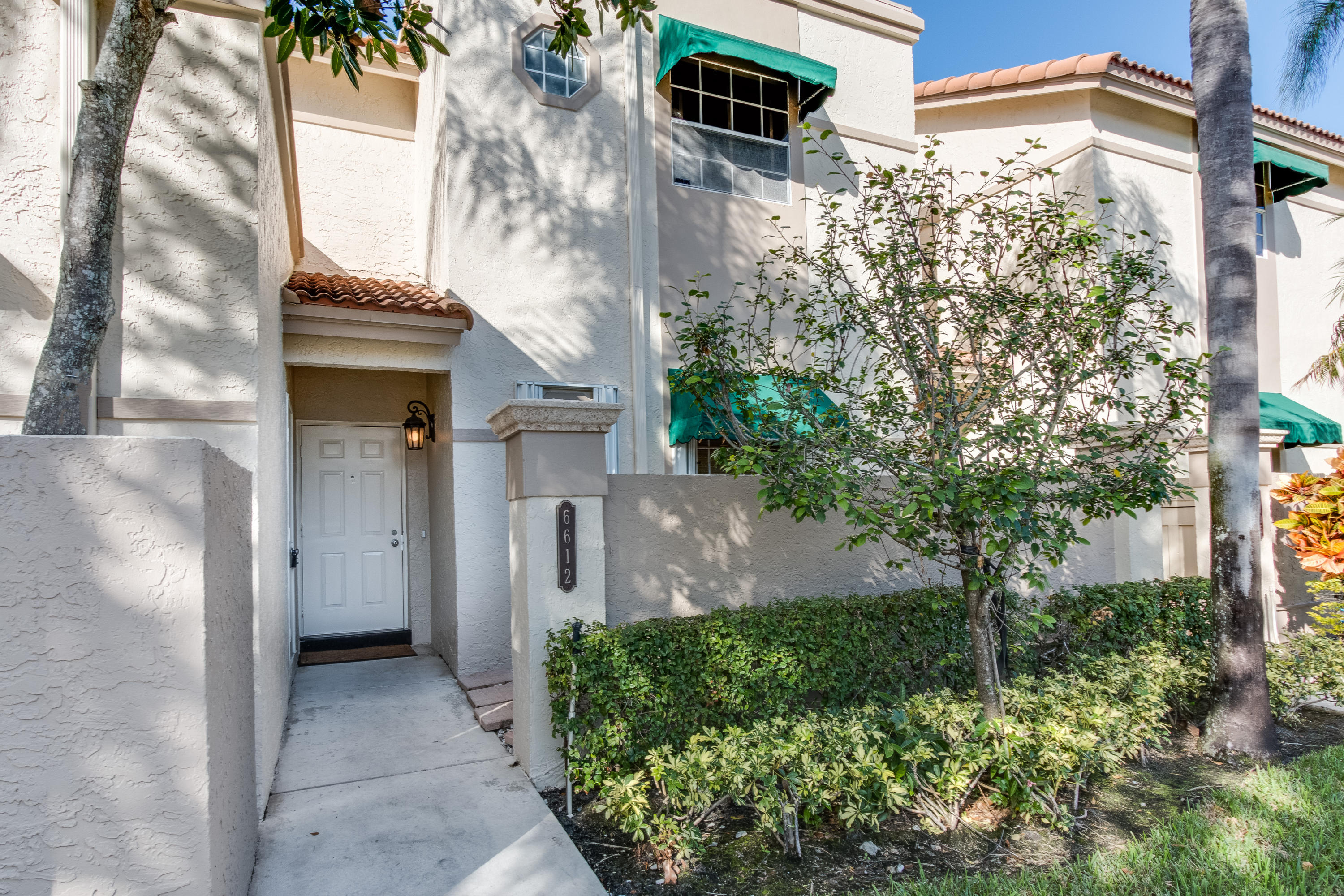 6612 Via Regina Boca Raton, FL 33433 - Photo 2 of 23 Front Entrance
