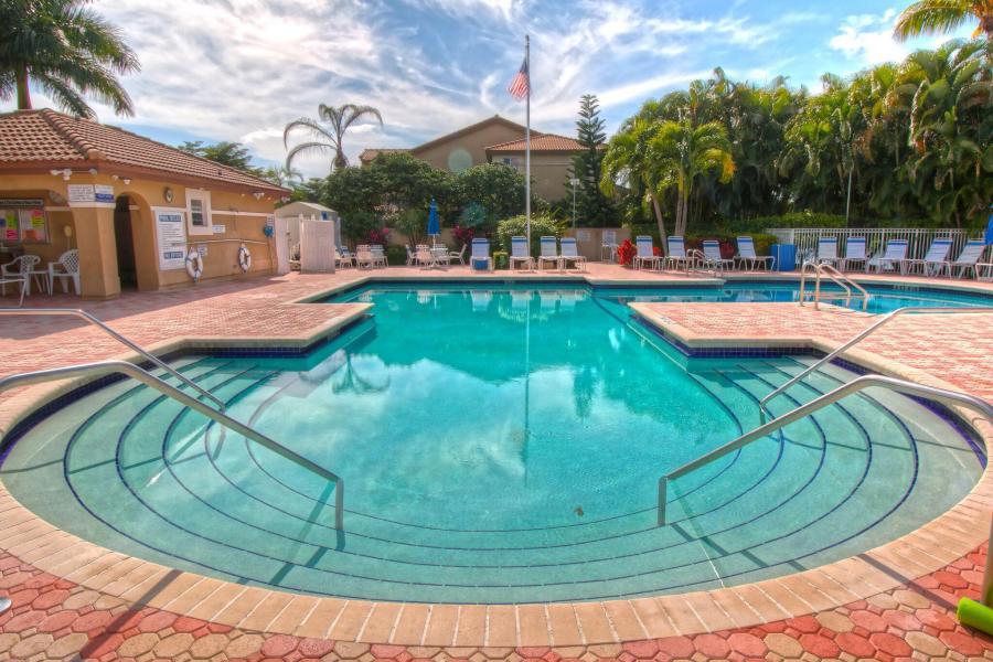 6612 Via Regina Boca Raton, FL 33433 - Photo 22 of 23 Community Pool