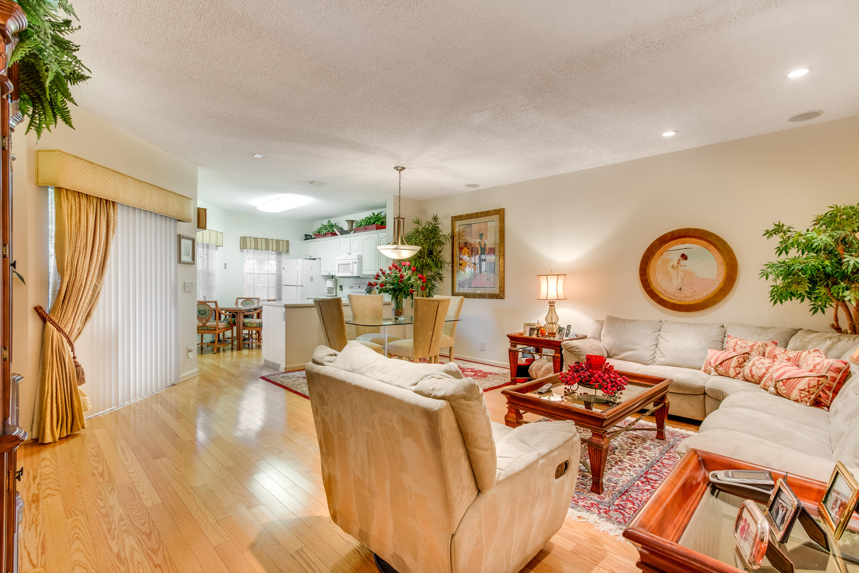 6612 Via Regina Boca Raton, FL 33433 - Photo 5 of 23 Living Room