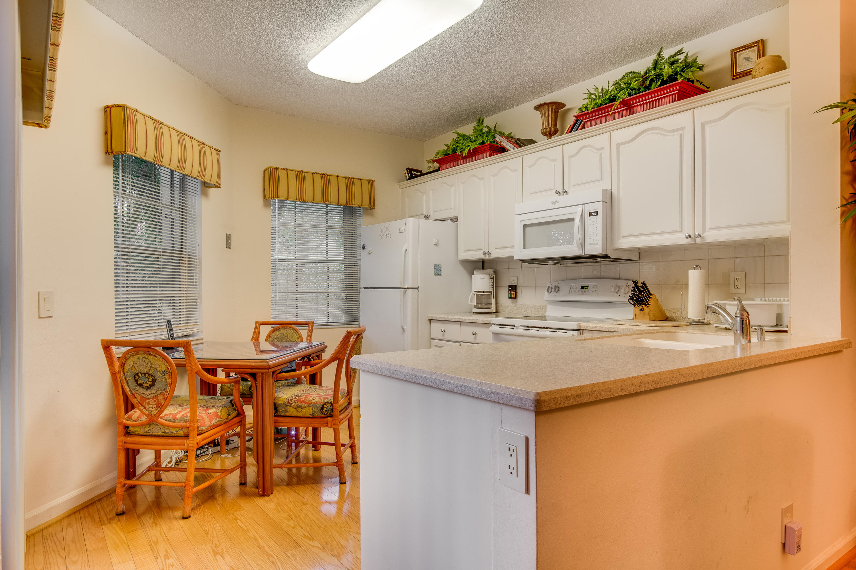 6612 Via Regina Boca Raton, FL 33433 - Photo 9 of 23 Kitchen