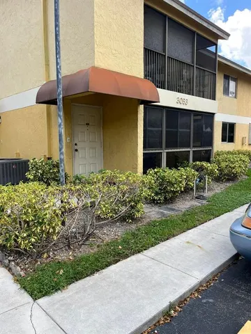 $267,900 | 3053 North Oakland Forest Drive, Unit 201, Oakland Park, FL 33309