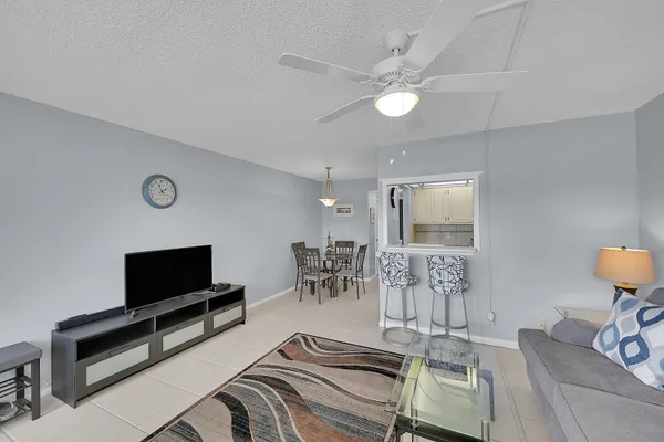 $1,600 | 371 Durham Circle, Deerfield Beach, FL 33442