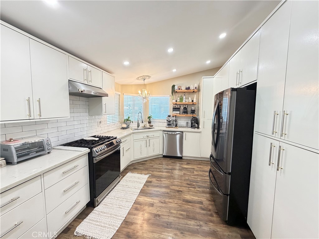 3701 Fillmore Street, Unit 10 Riverside, CA 92505 - Photo 4 of 38 Kitchen