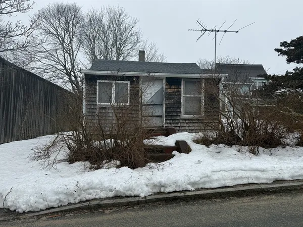 $199,000 | 11 10th Street, Wareham, MA 02558