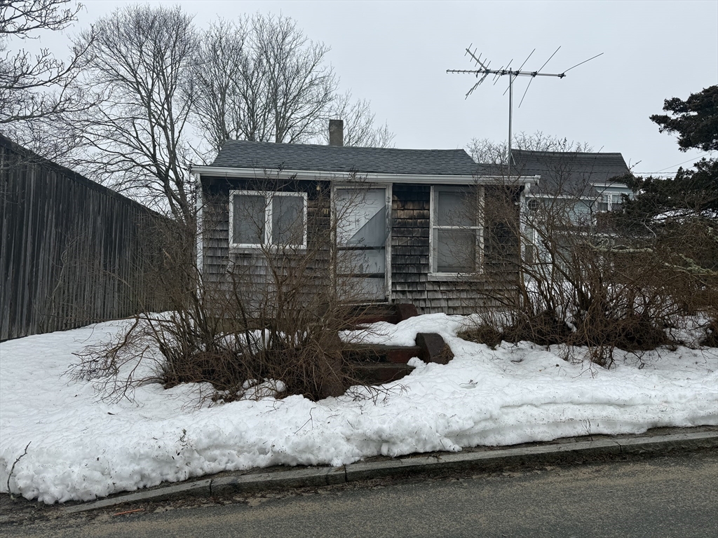 11 10th Street Wareham, MA 02558 - Photo 3 of 3