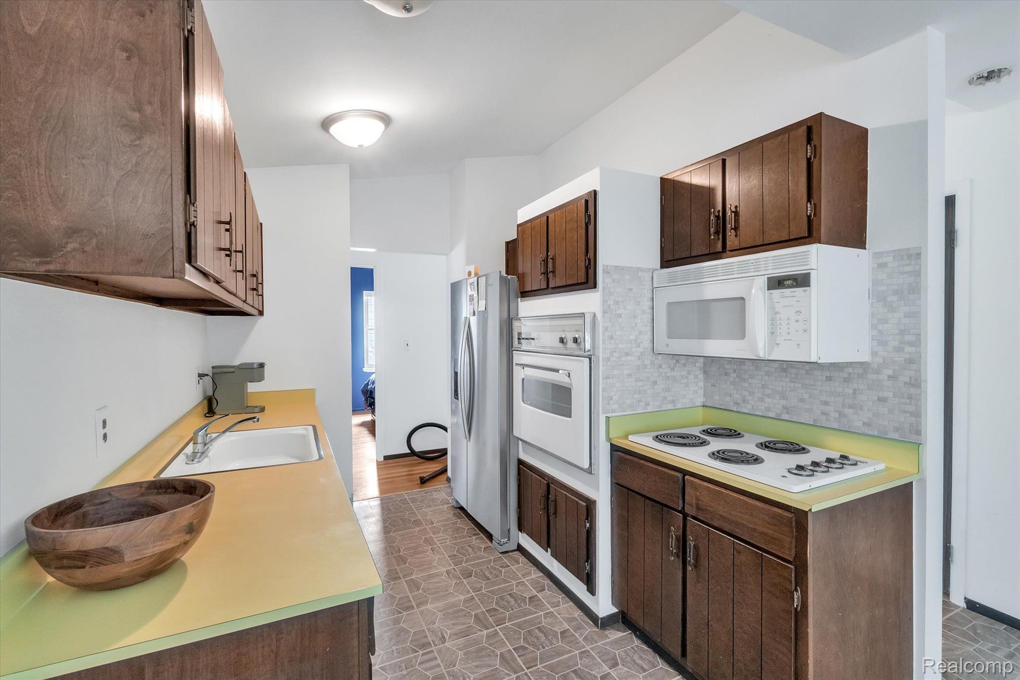 42364 Park Ridge Road Novi, MI 48375 - Photo 13 of 31 Gallery Image 13