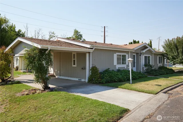 $154,900 | 808 Southeast Mockingbird Drive, College Place, WA 99324