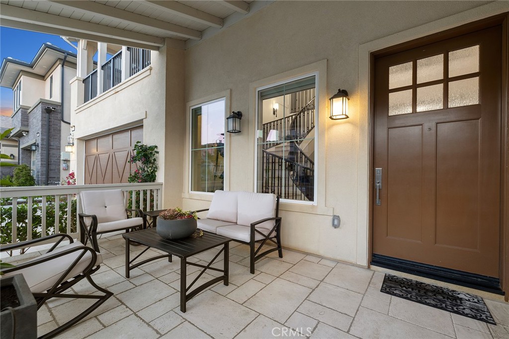70 Ray Irvine, CA 92618 - Photo 36 of 41 a living room with furniture and windows