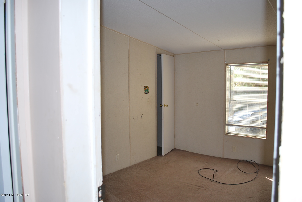 1530 Chaffee Road South Jacksonville, FL 32221 - Photo 11 of 24 Bedroom