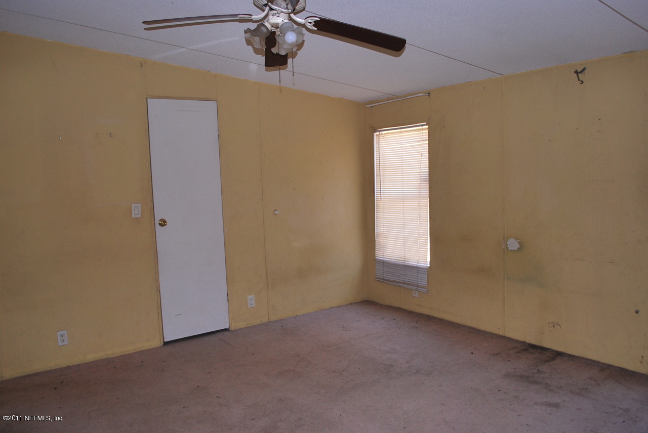 1530 Chaffee Road South Jacksonville, FL 32221 - Photo 13 of 24 Bedroom 3