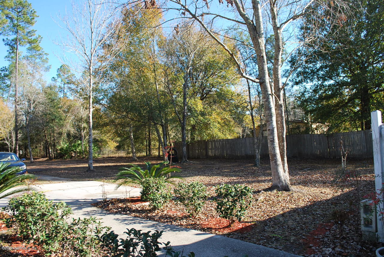1530 Chaffee Road South Jacksonville, FL 32221 - Photo 22 of 24 Yard