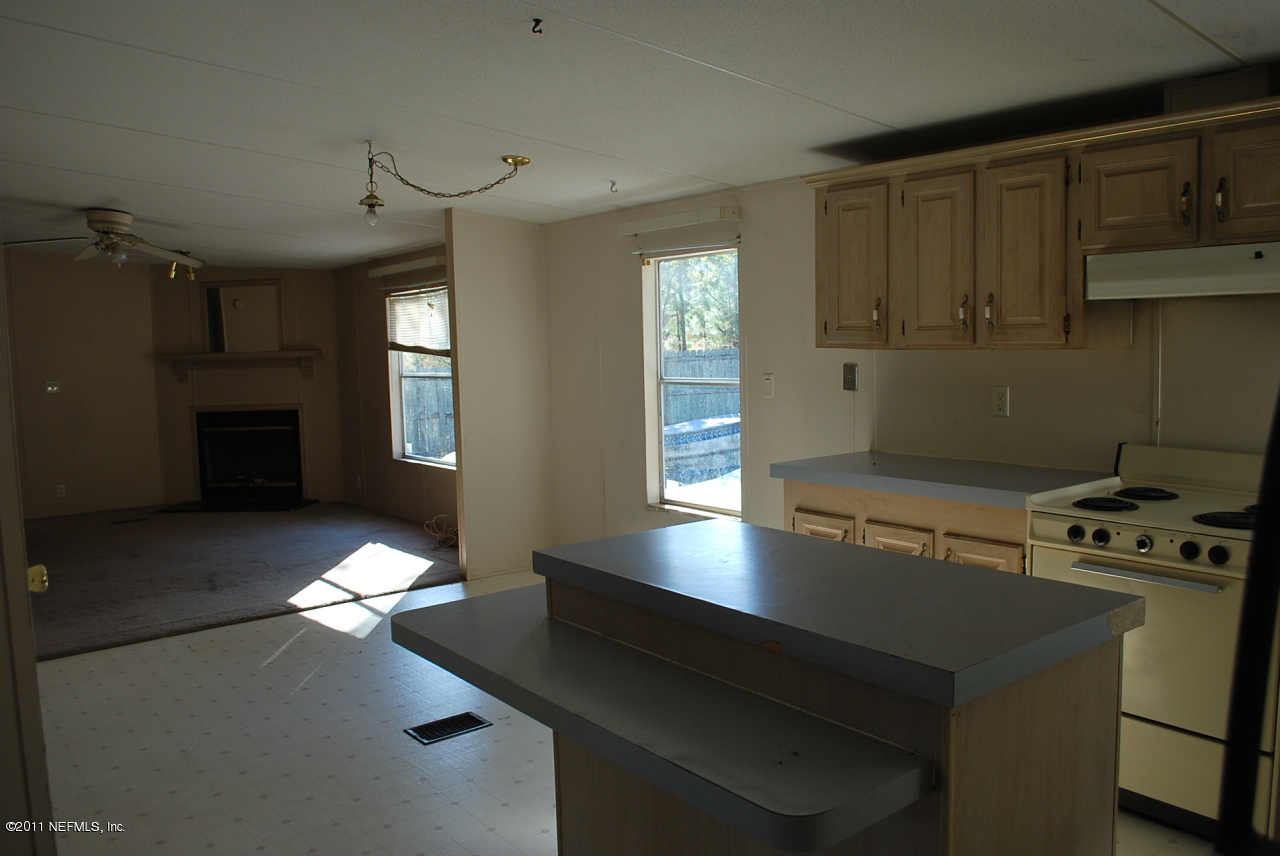 1530 Chaffee Road South Jacksonville, FL 32221 - Photo 9 of 24 Breakfast bar
