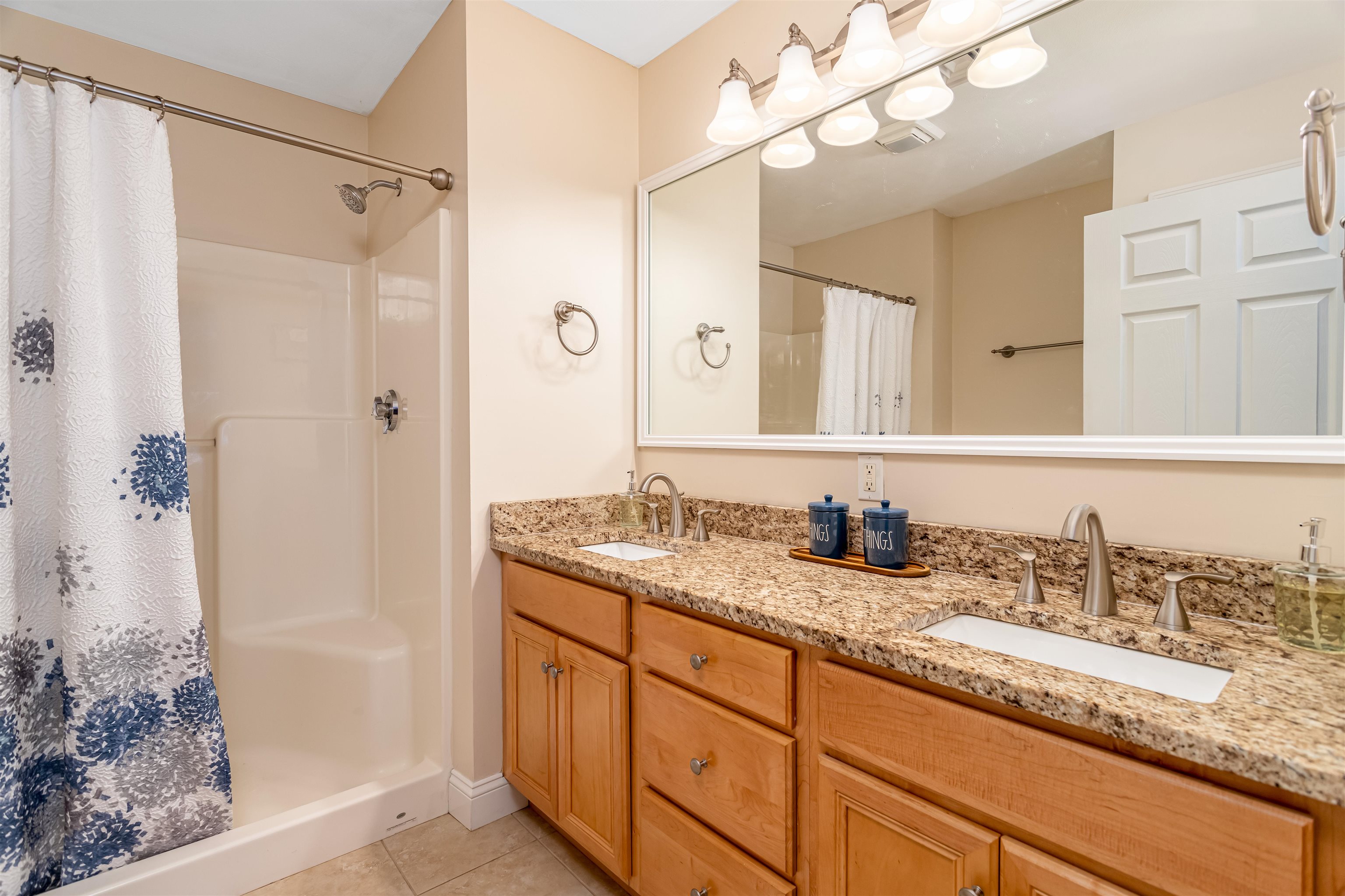 17 Esquire Lane Merrimack, NH 03054 - Photo 20 of 40