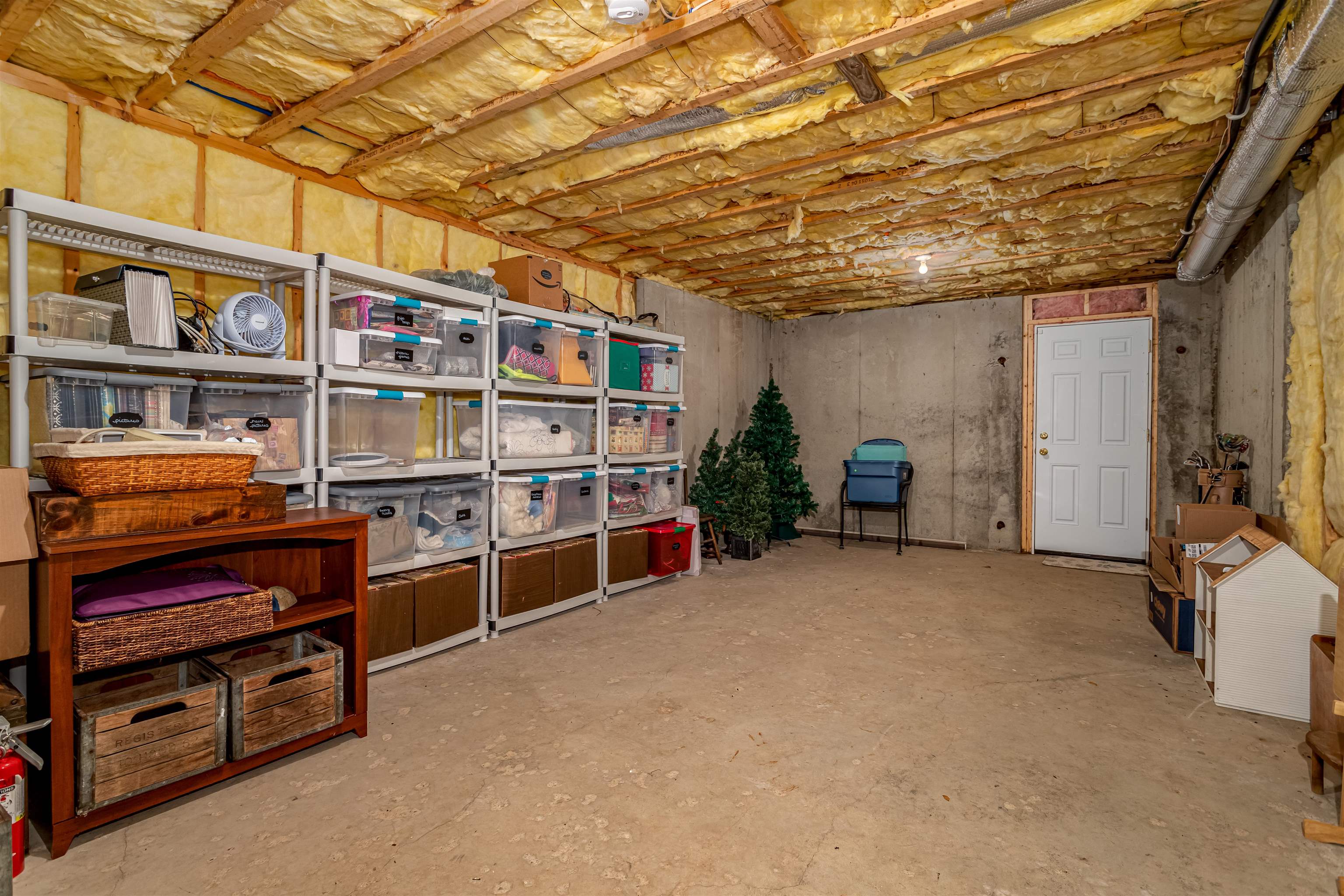 17 Esquire Lane Merrimack, NH 03054 - Photo 32 of 40