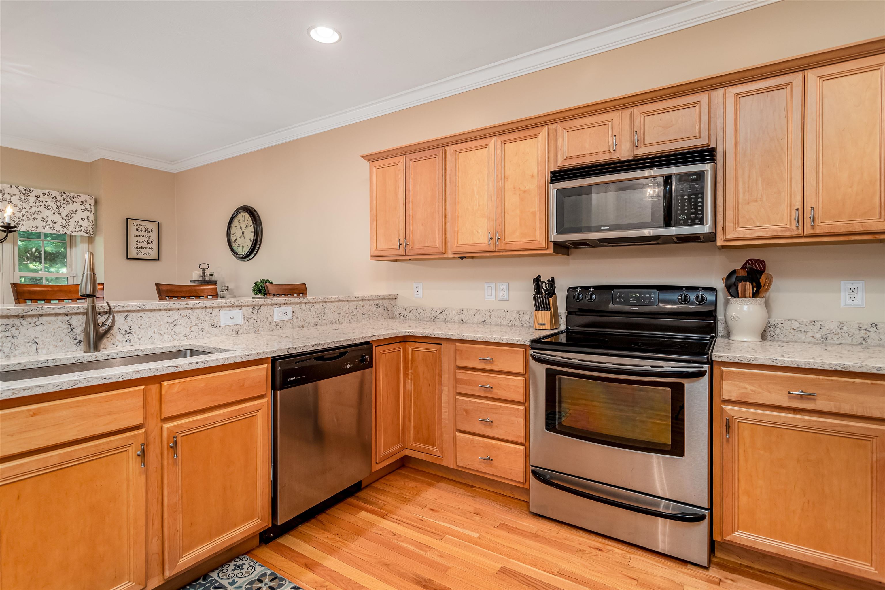 17 Esquire Lane Merrimack, NH 03054 - Photo 36 of 40