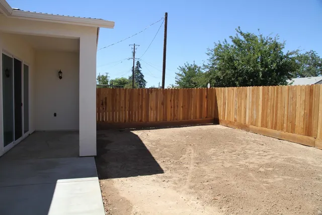 $759,900 | 728 West Vassar Avenue, Fresno, CA 93705