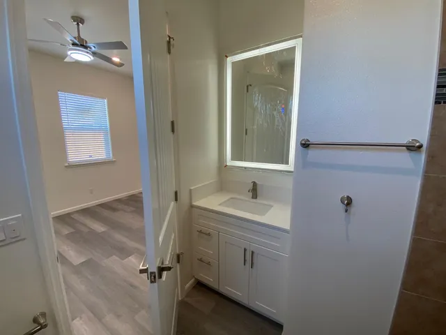 $759,900 | 728 West Vassar Avenue, Fresno, CA 93705