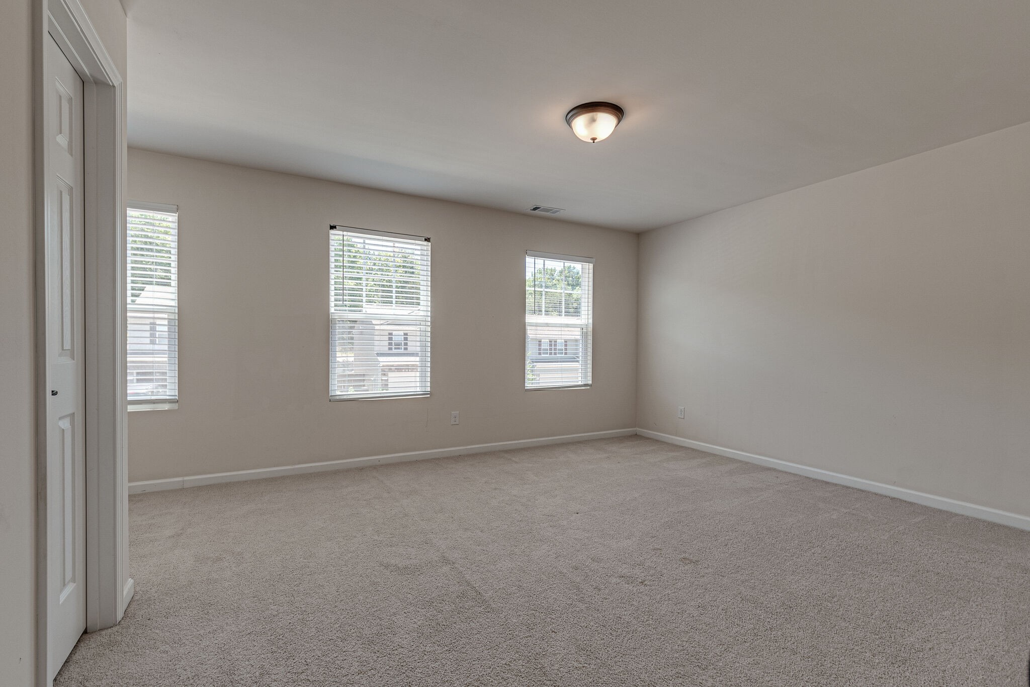 1439 Old Stone Road Lebanon, TN 37087 - Photo 29 of 39 an empty room with windows
