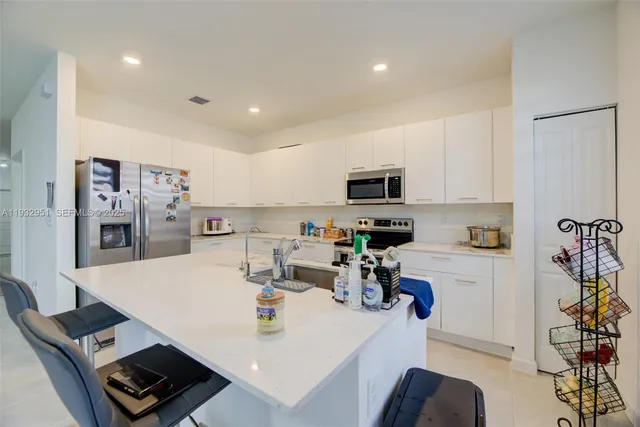 $3,400 | 12604 Northwest 23rd Place, Miami, FL 33167