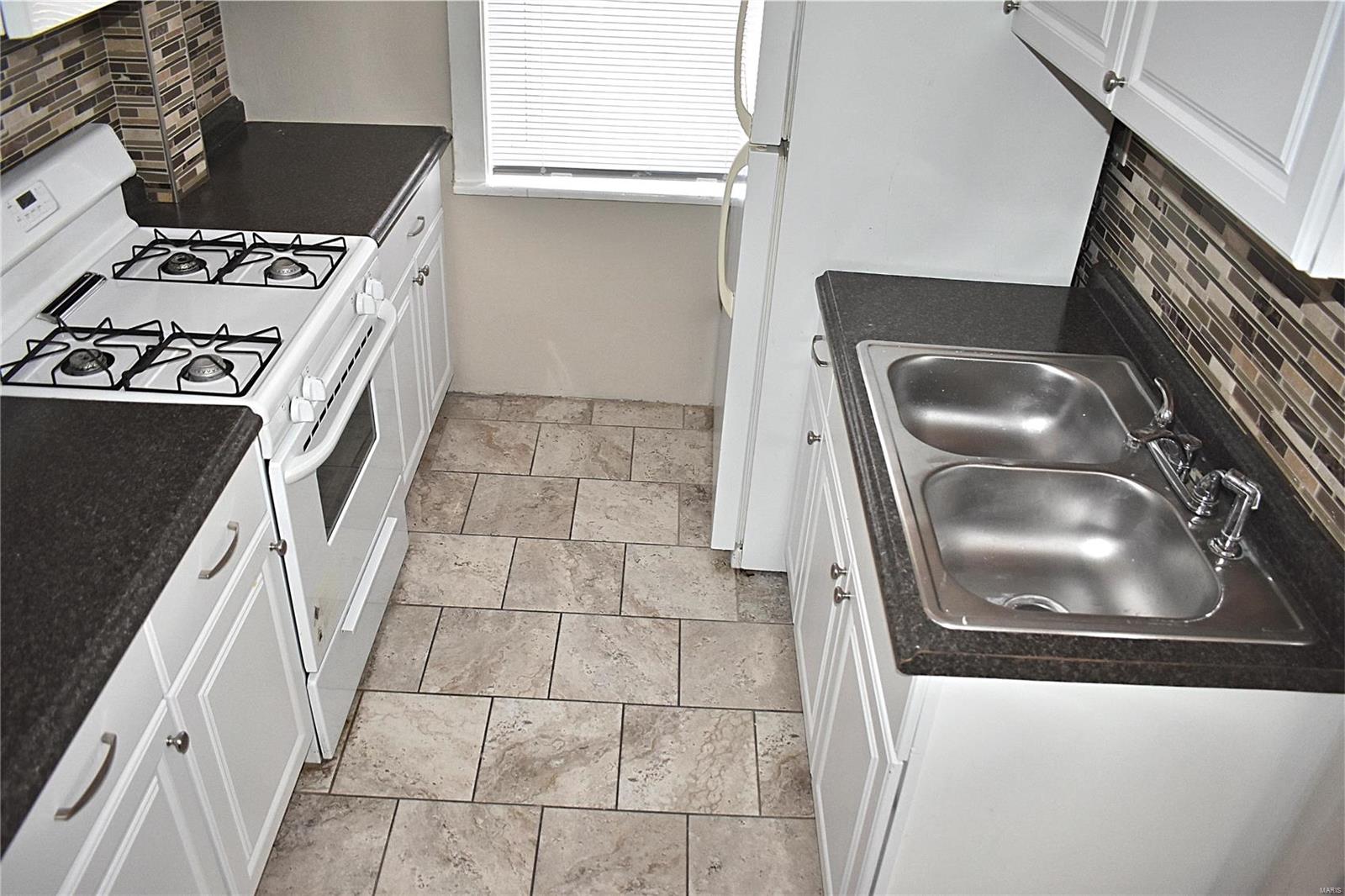 8206 Gravois Road St. Louis, MO 63123 - Photo 11 of 30